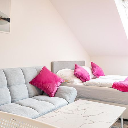 Airy Attic Apt.: Stylish Studio At Penzing Area Wenen Buitenkant foto