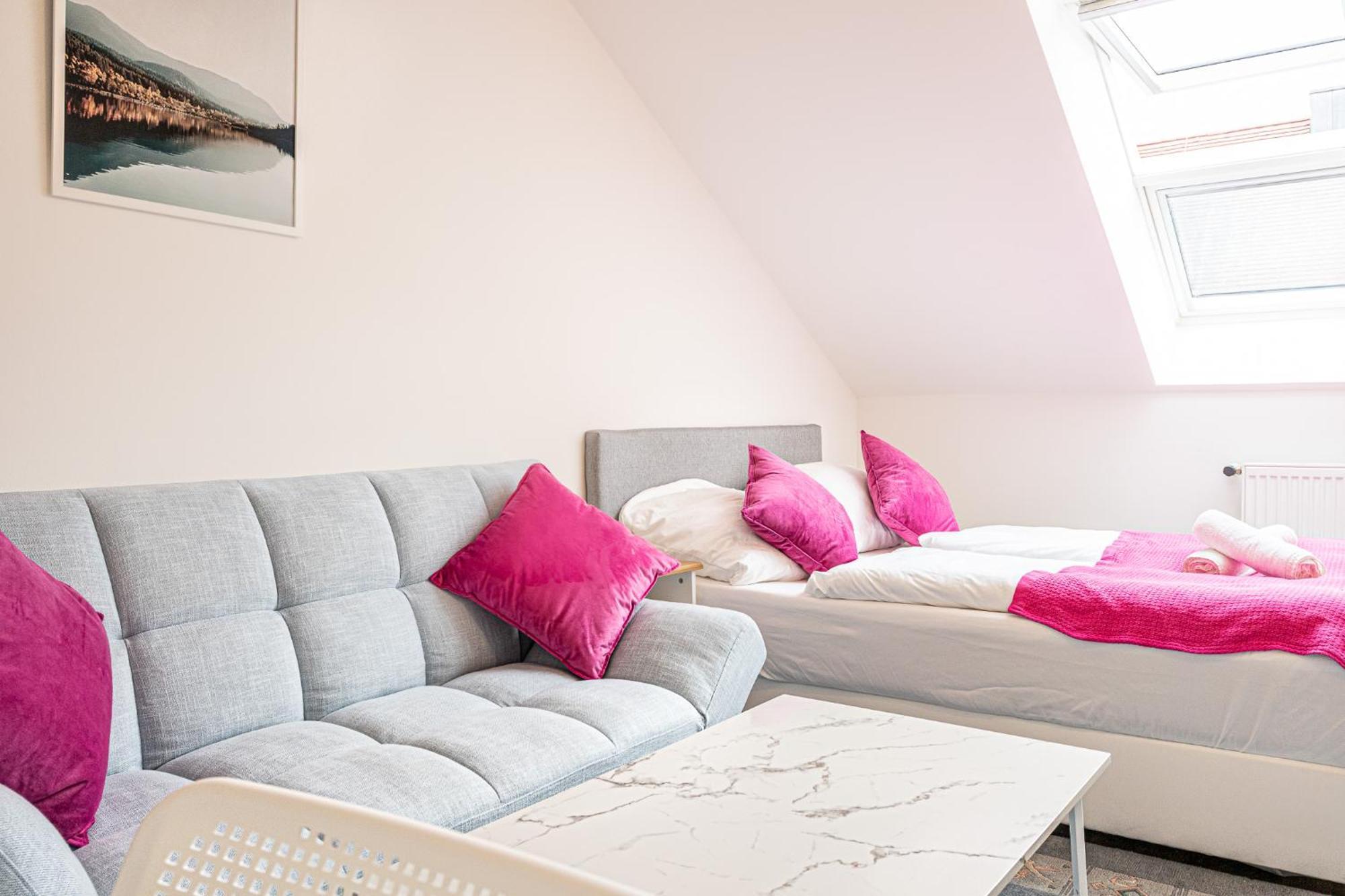 Airy Attic Apt.: Stylish Studio At Penzing Area Wenen Buitenkant foto