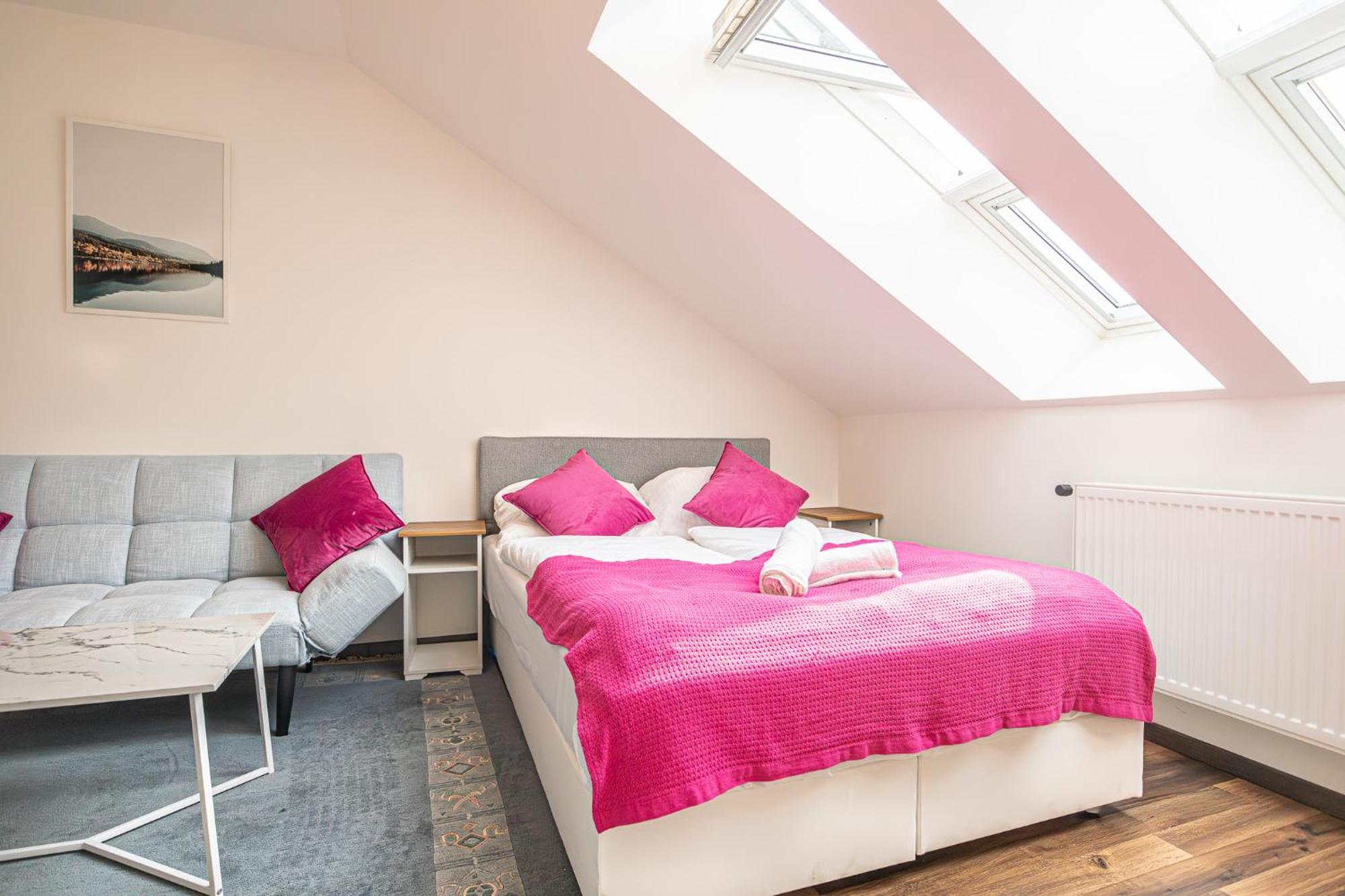Airy Attic Apt.: Stylish Studio At Penzing Area Wenen Buitenkant foto