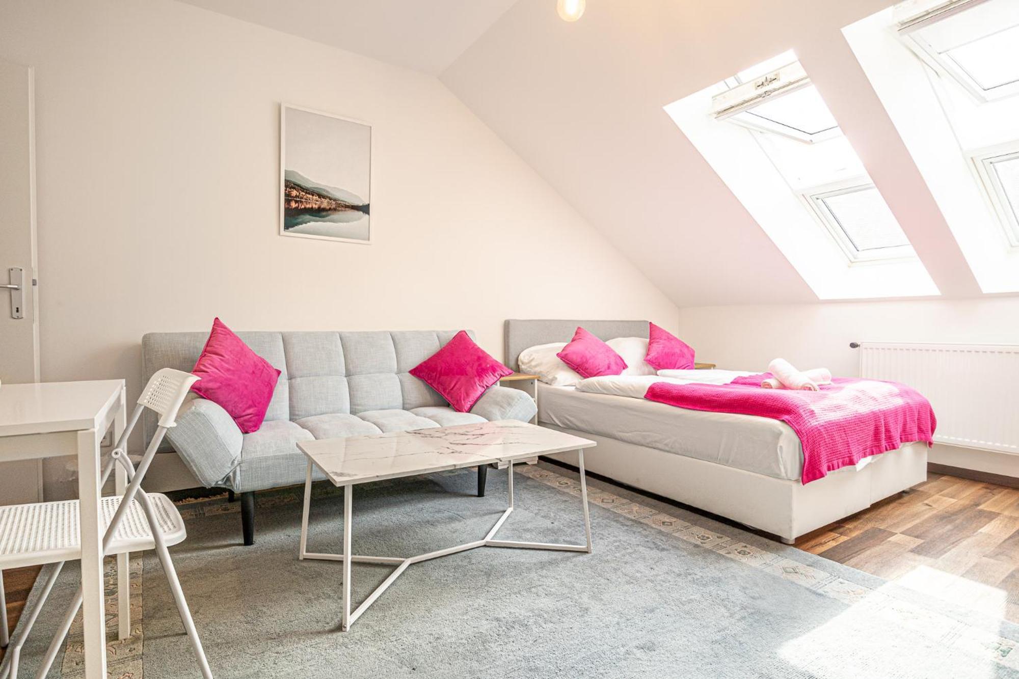 Airy Attic Apt.: Stylish Studio At Penzing Area Wenen Buitenkant foto